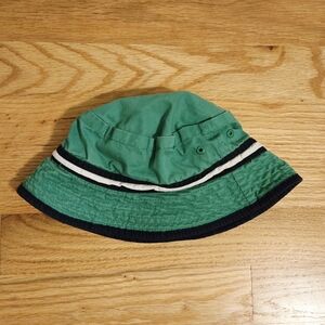 Children's Place Bucket Hat in Kelly Green / Stripe, Size 18-24mo